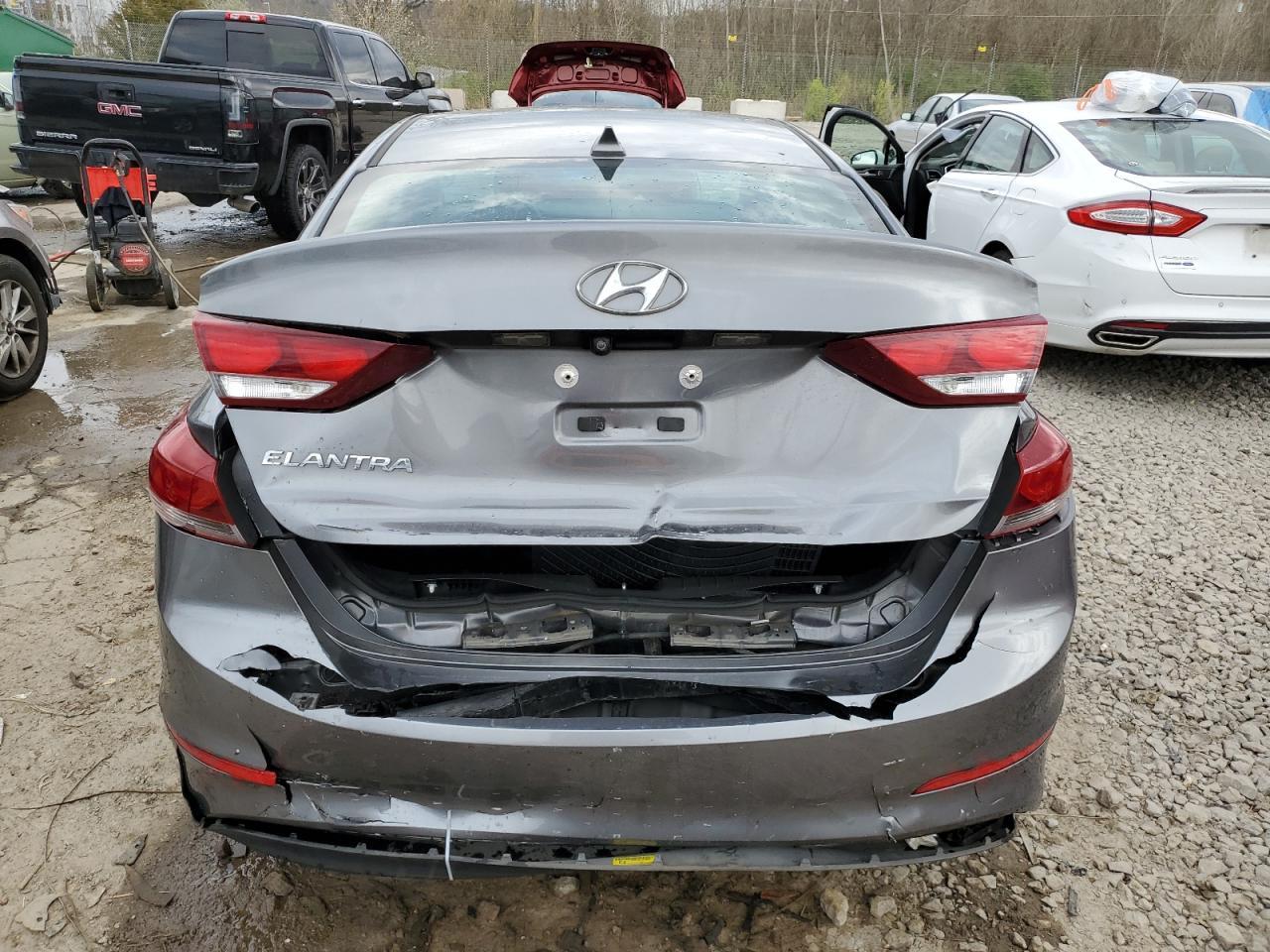 2018 HYUNDAI ELANTRA SE - Фото 6