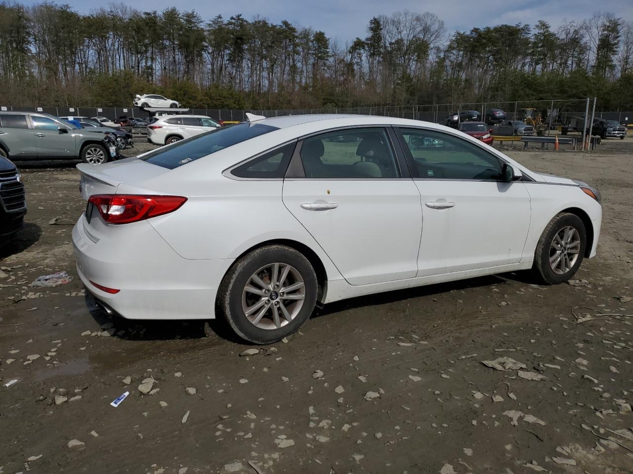 2017 HYUNDAI SONATA SE - Фото 3