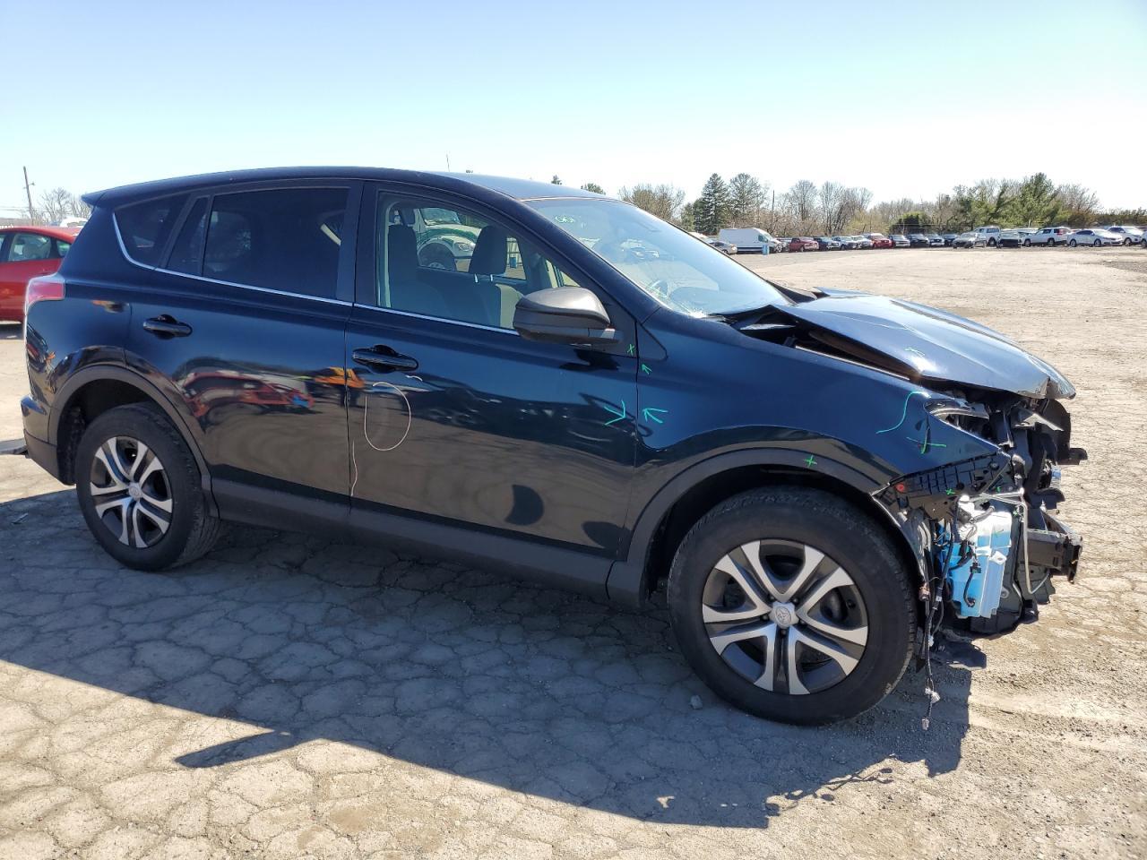2018 TOYOTA RAV4 LE - Image 4