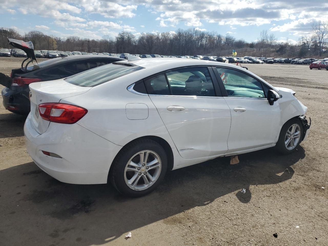 2017 CHEVROLET CRUZE LT - Фото 3