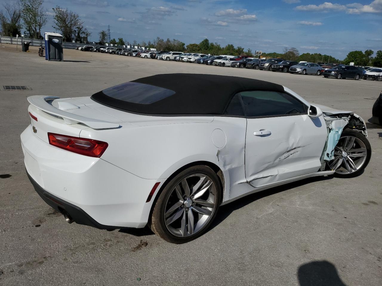 2018 CHEVROLET CAMARO LT - Image 3
