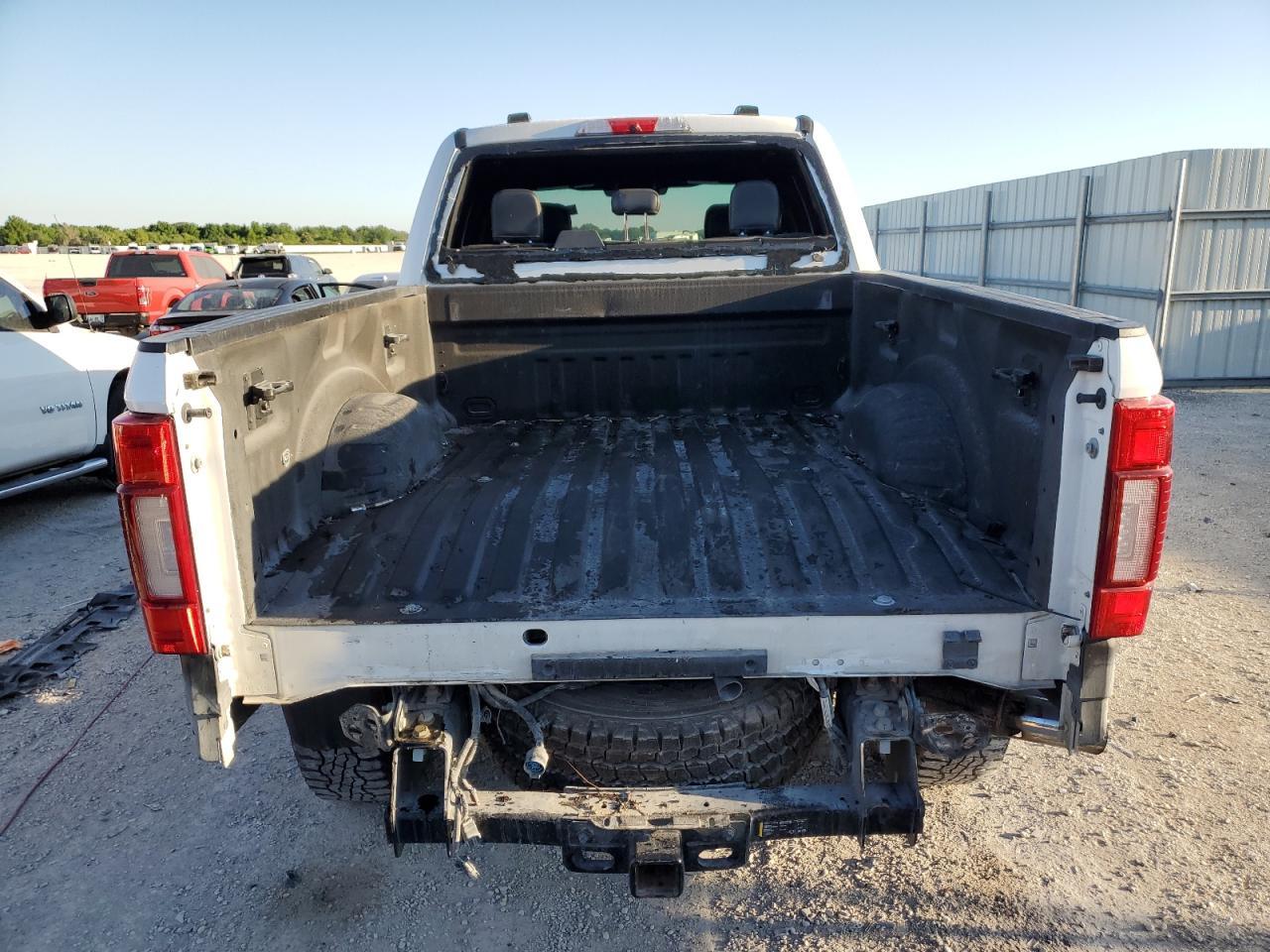 2022 FORD F250 SUPER - Фото 6