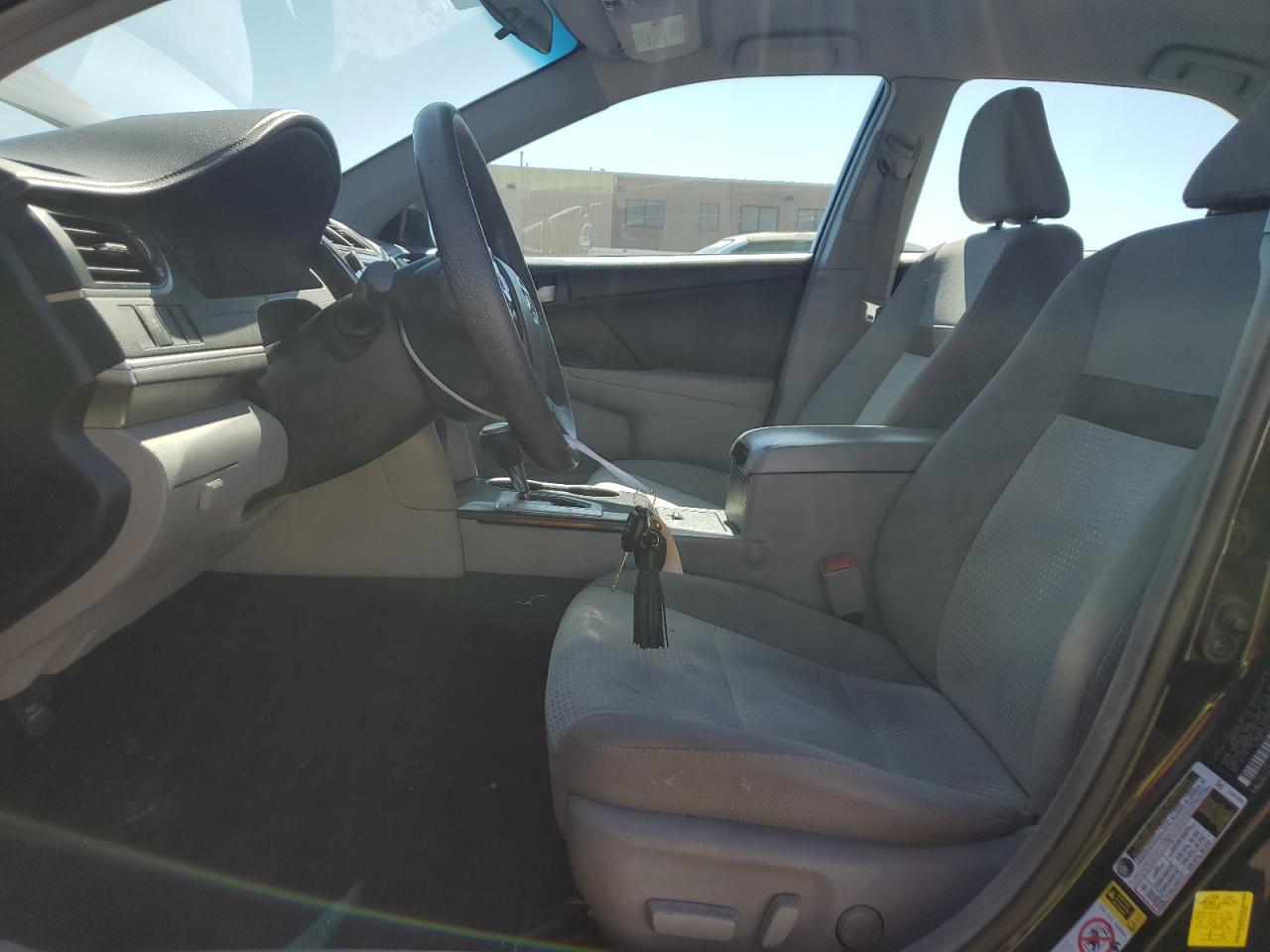 2013 TOYOTA CAMRY L - Фото 7
