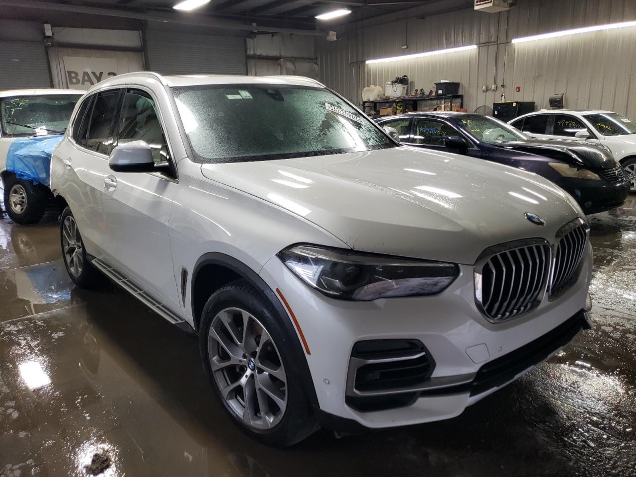 2023 BMW X5 XDRIVE4 - Image 4