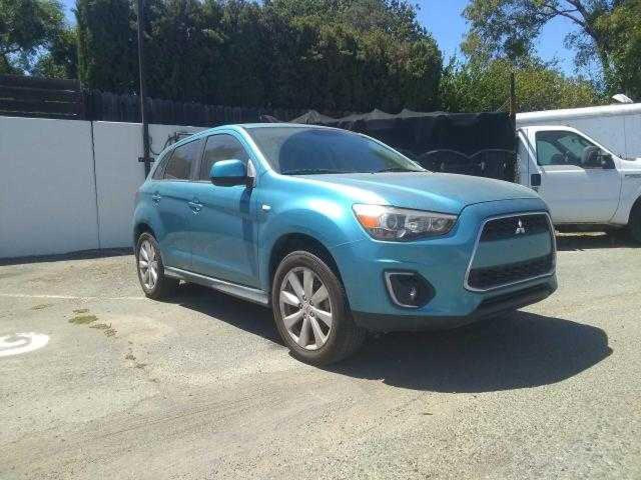 2013 MITSUBISHI OUTLANDER car image