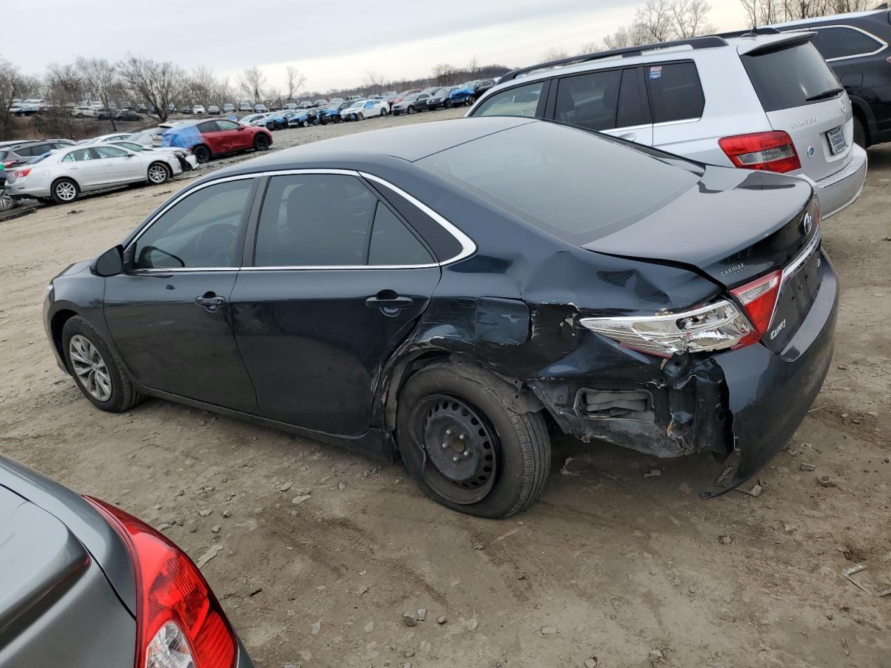 2015 TOYOTA CAMRY LE - Фото 2