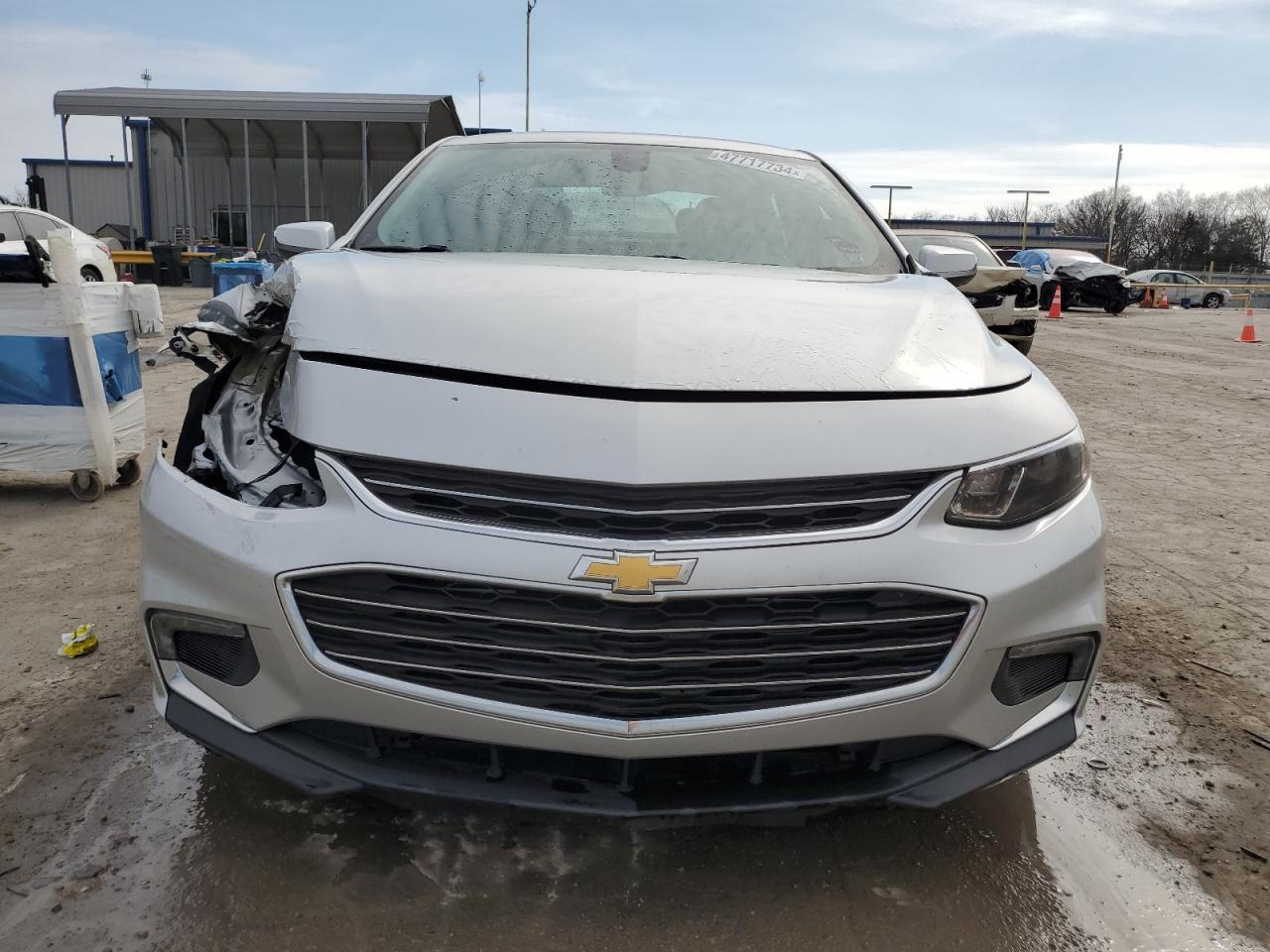 2017 CHEVROLET MALIBU LT - Image 5