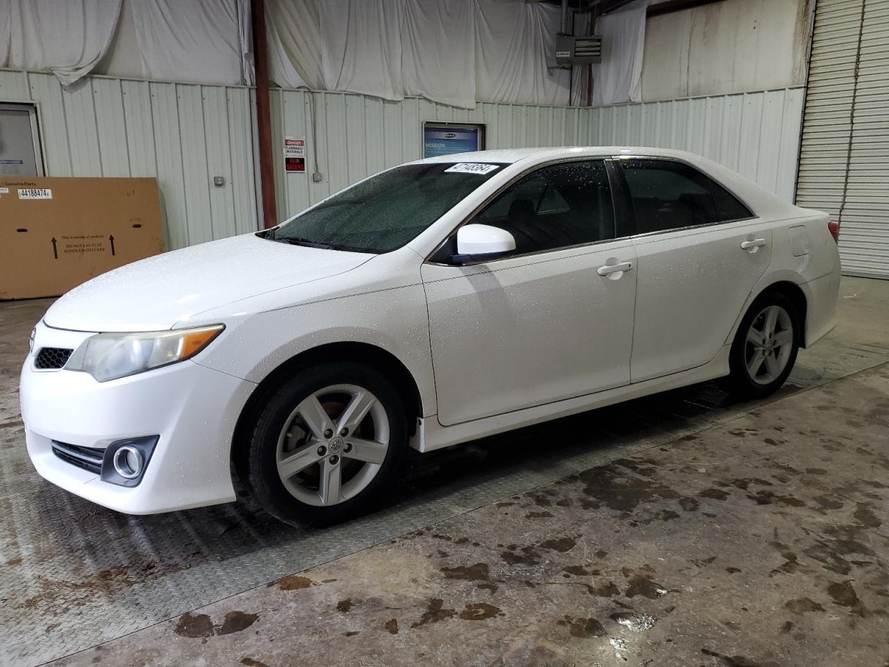 2014 TOYOTA CAMRY L
