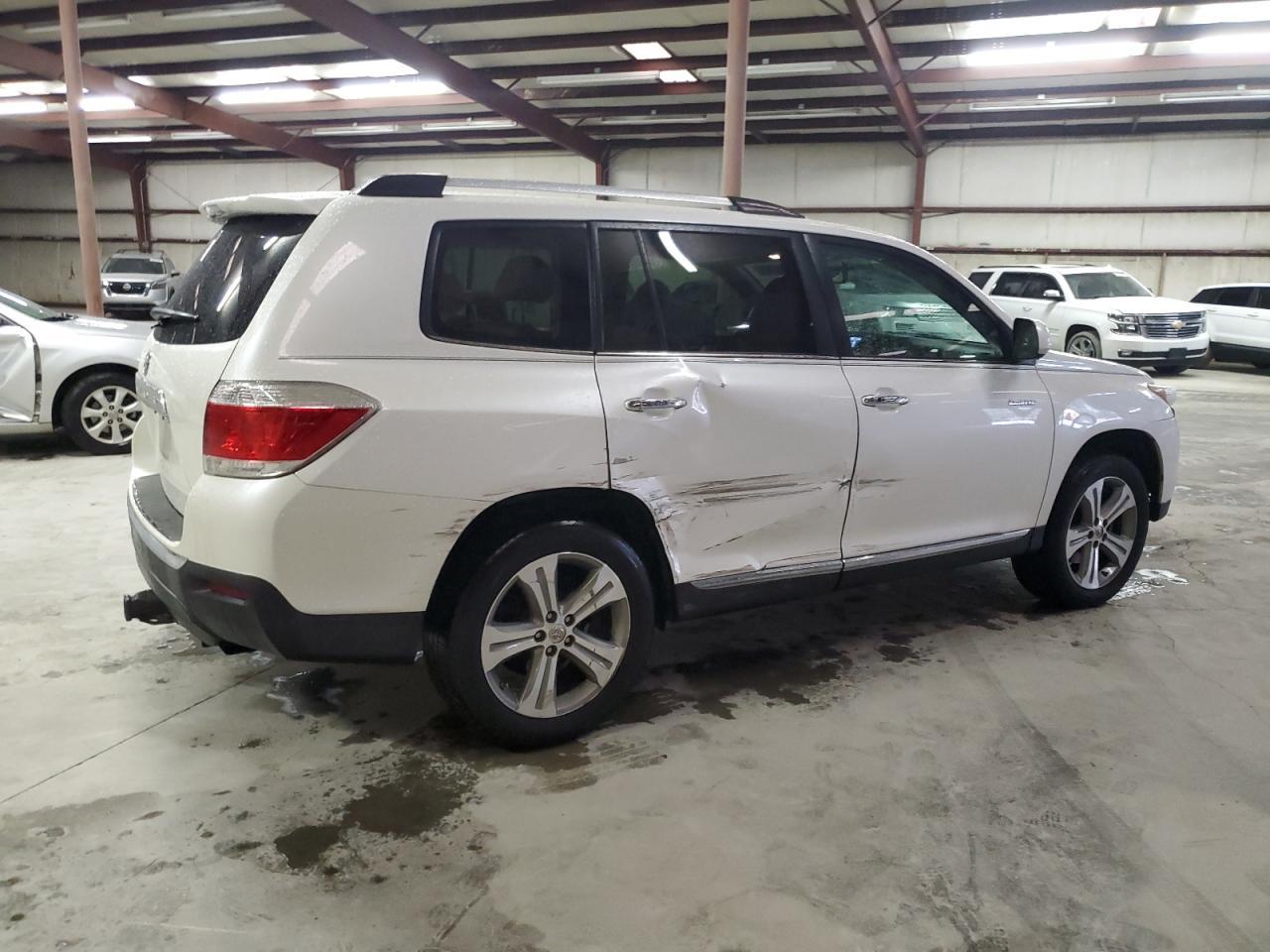 2012 TOYOTA HIGHLANDER - Image 3