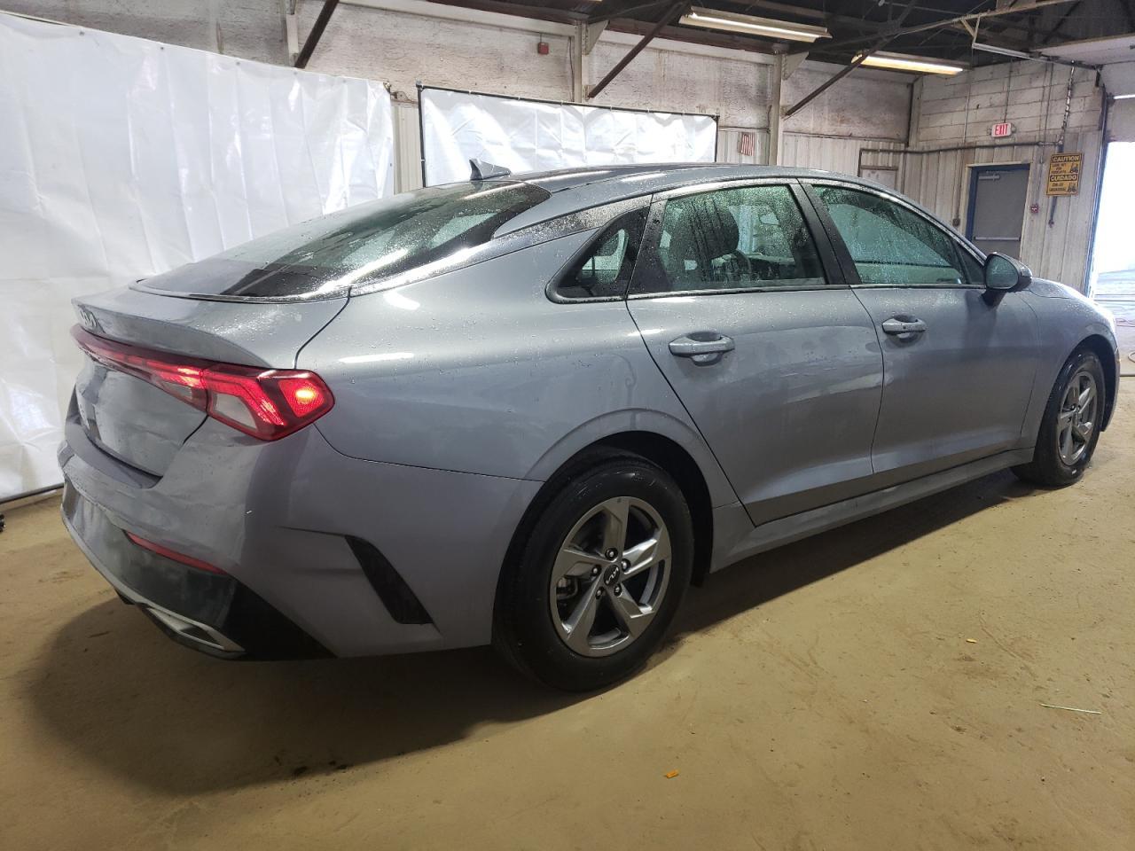 2023 KIA K5 LXS - Image 3