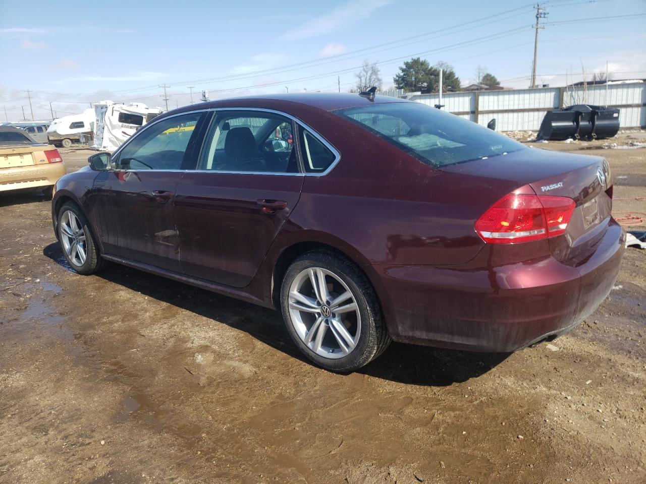 2014 VOLKSWAGEN PASSAT SE - Фото 2
