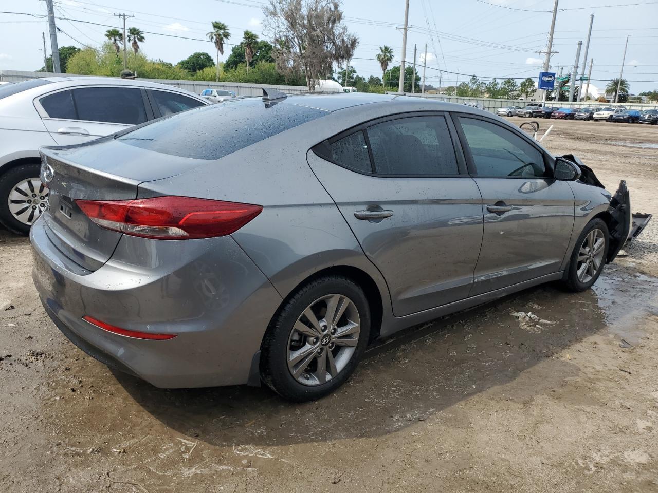 2018 HYUNDAI ELANTRA SE - Фото 3