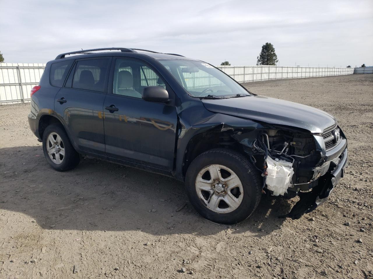 2011 TOYOTA RAV4 - Image 4