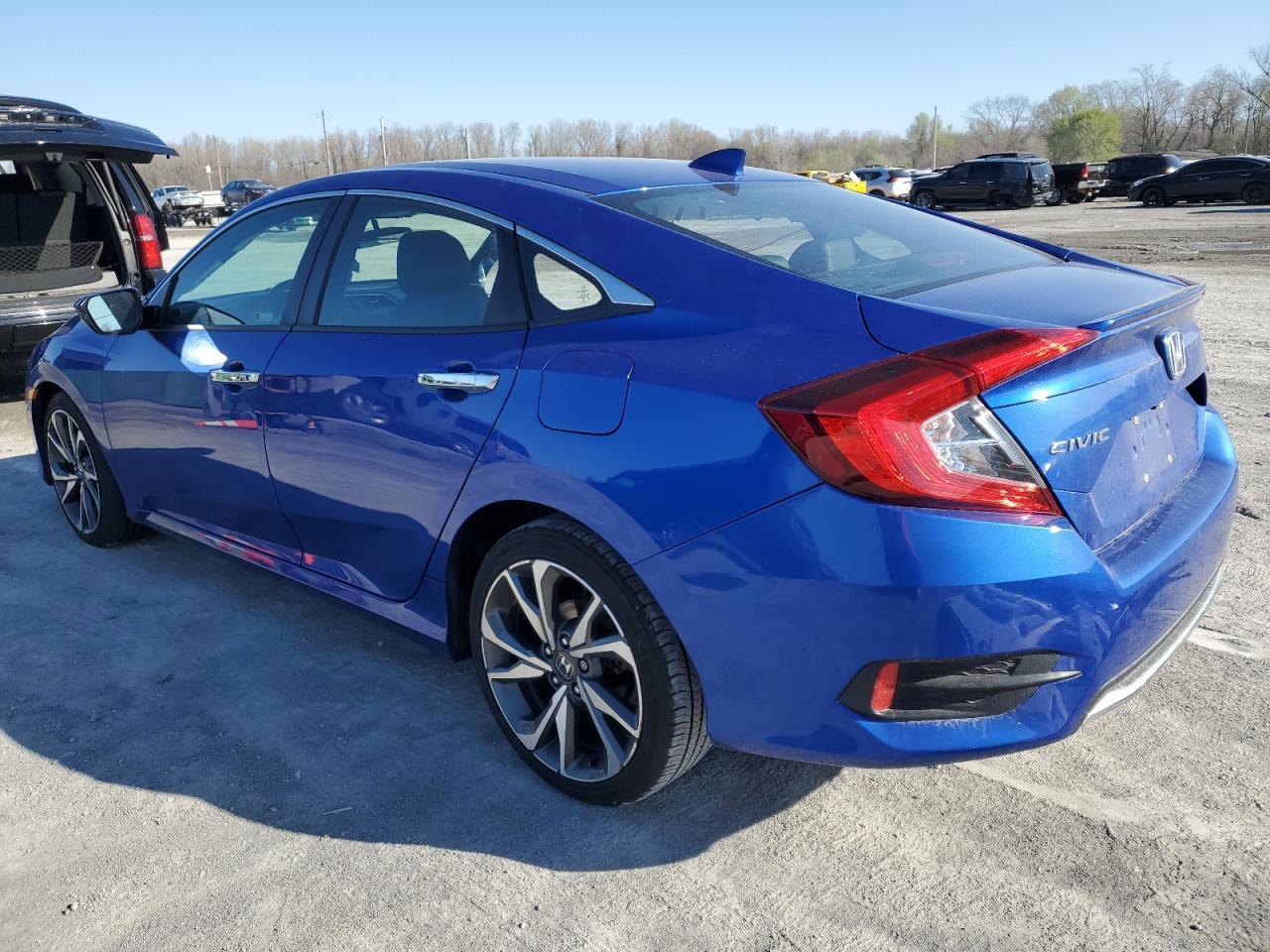 2019 HONDA CIVIC TOUR - Image 2