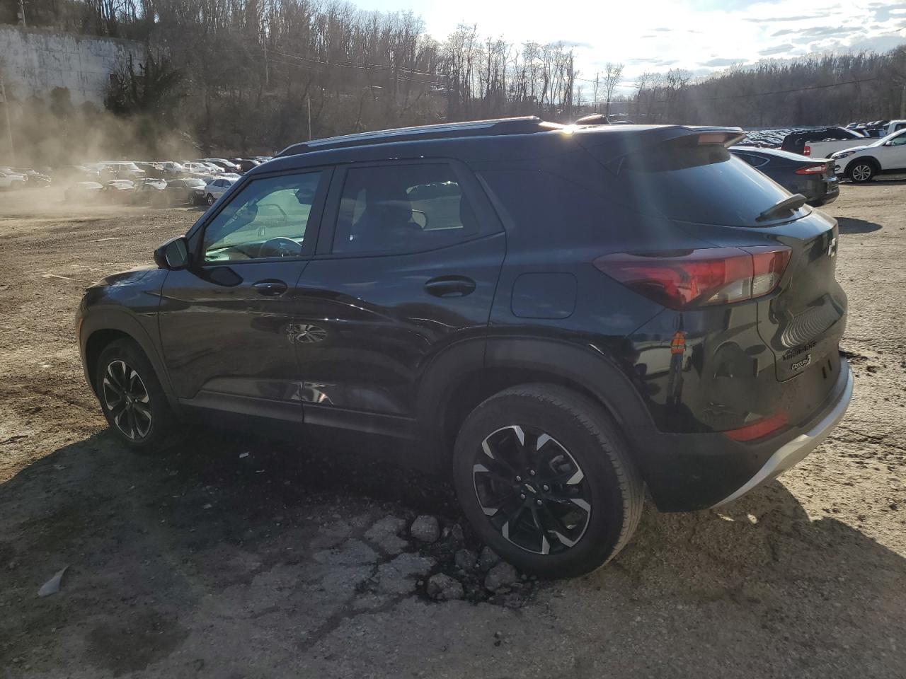 2021 CHEVROLET TRAILBLAZE - Image 2