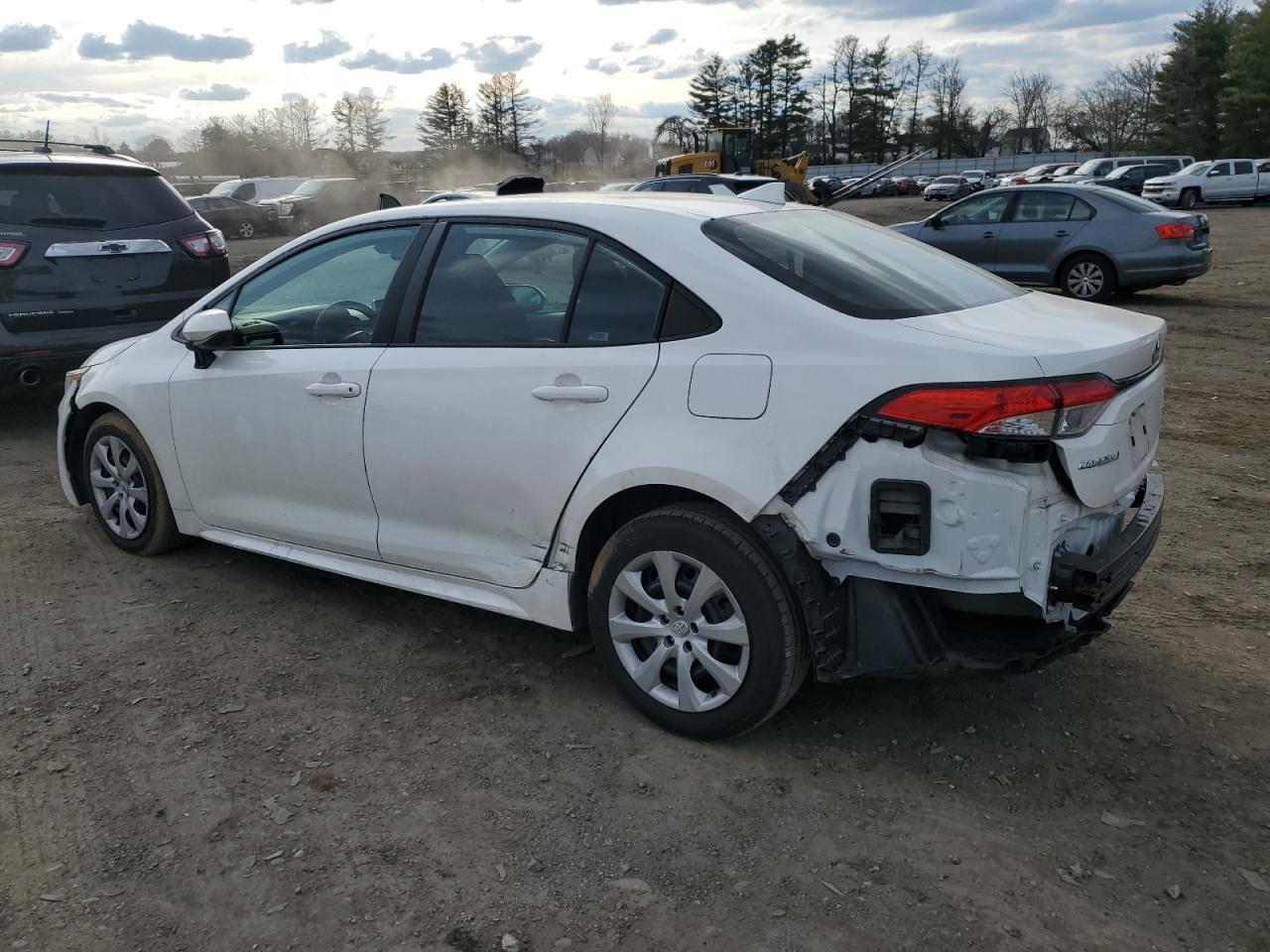 2020 TOYOTA COROLLA LE - Фото 2