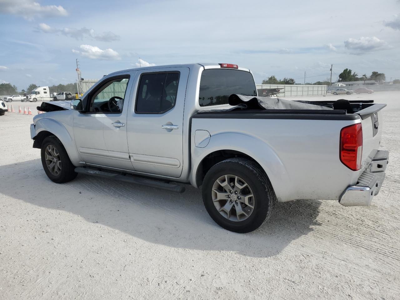 2019 NISSAN FRONTIER S - Фото 2