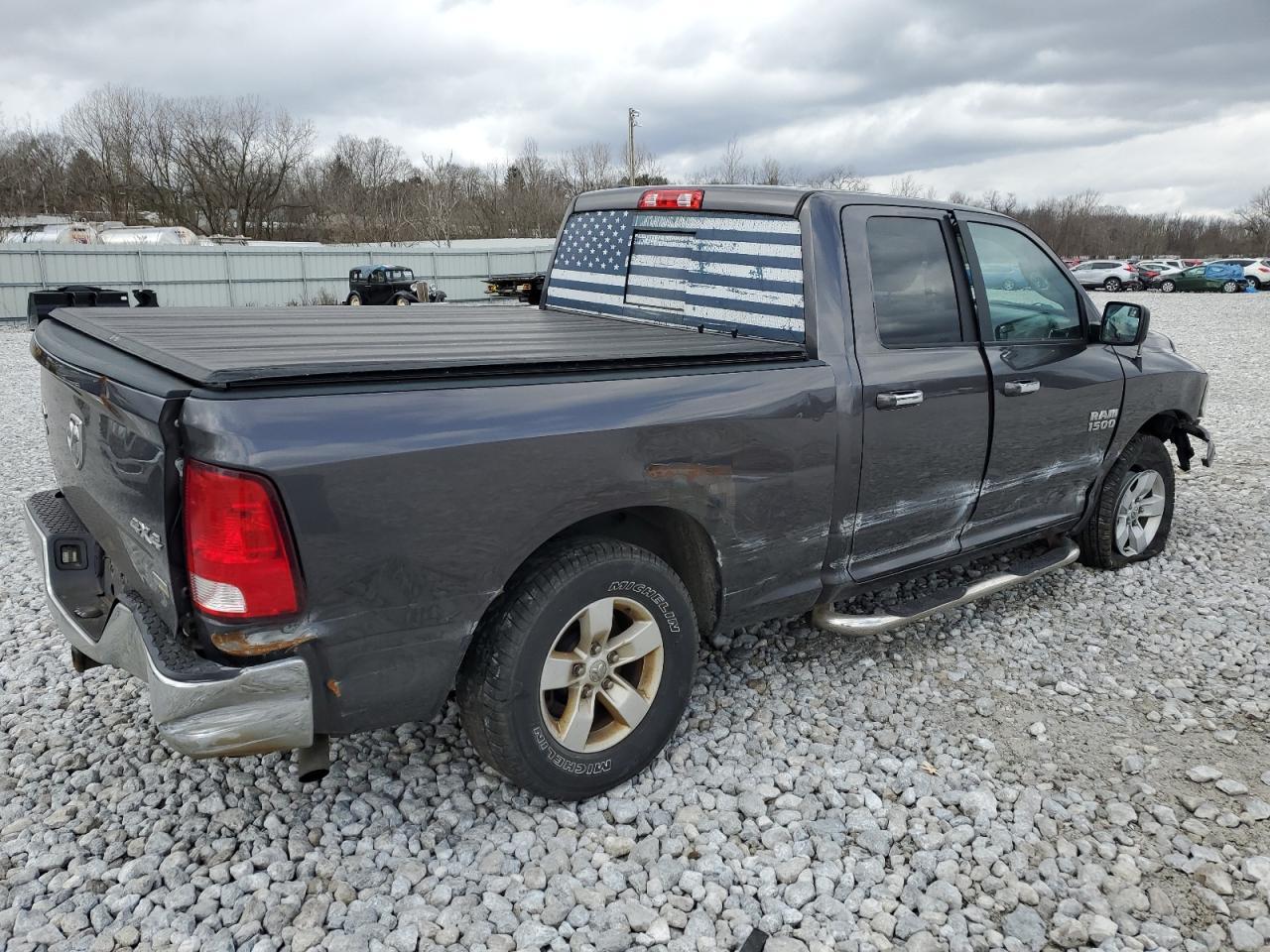 2017 RAM 1500 SLT - Фото 3