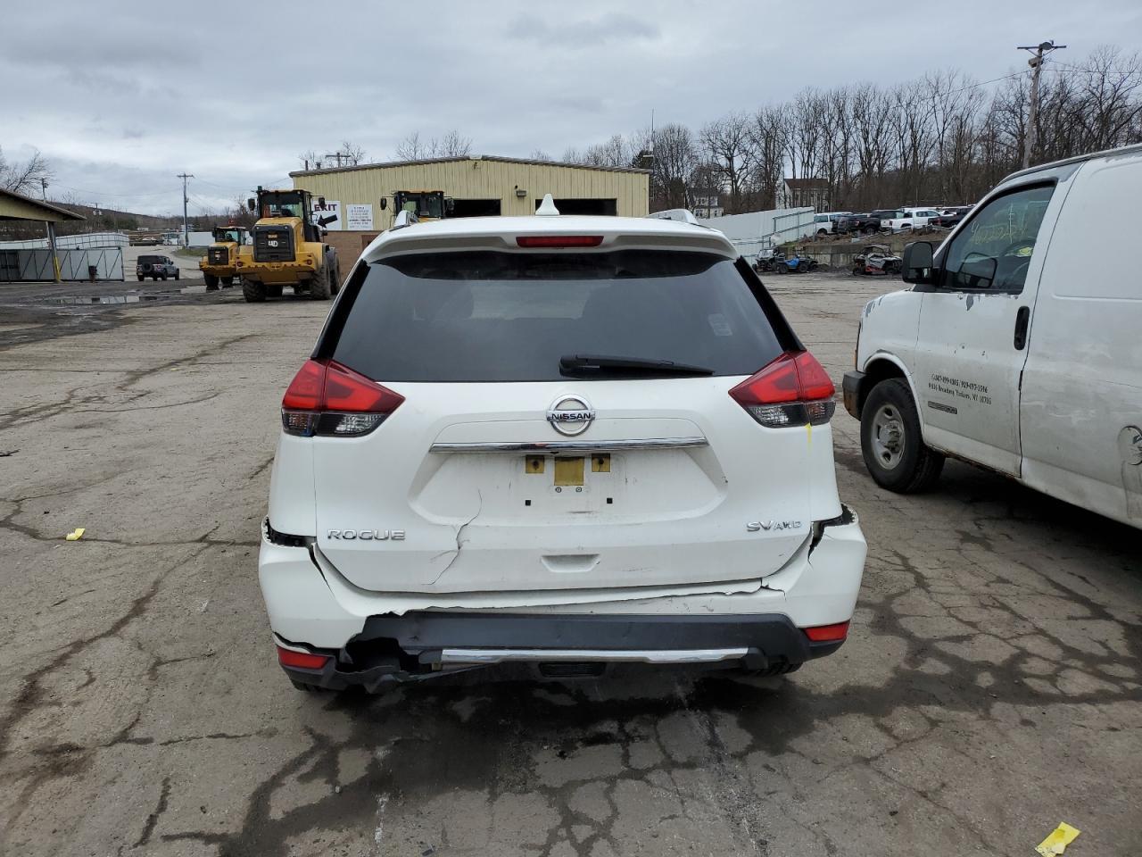 2017 NISSAN ROGUE S - Фото 6