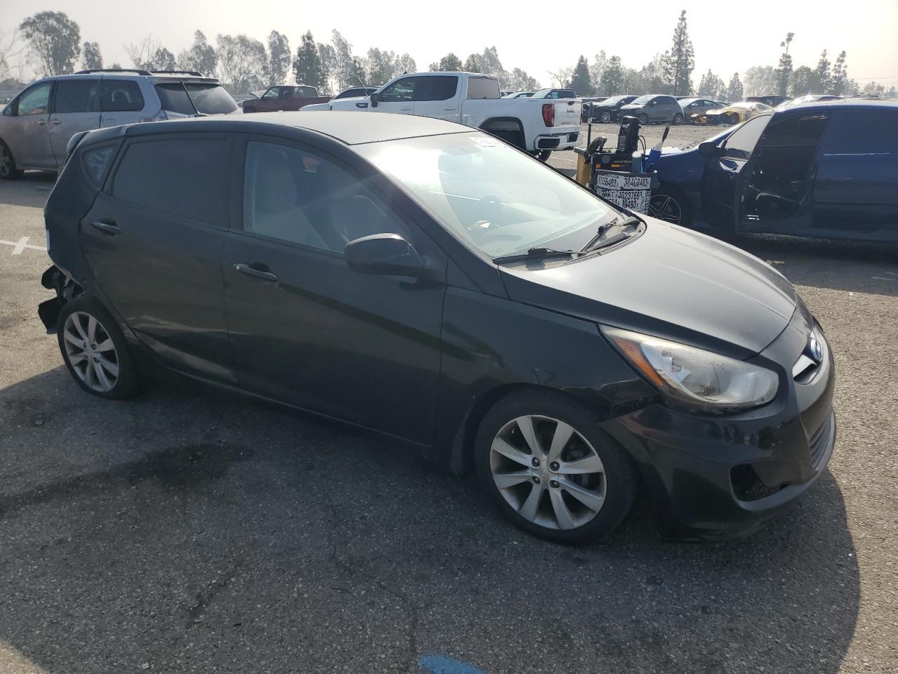 2012 HYUNDAI ACCENT GLS - Фото 4
