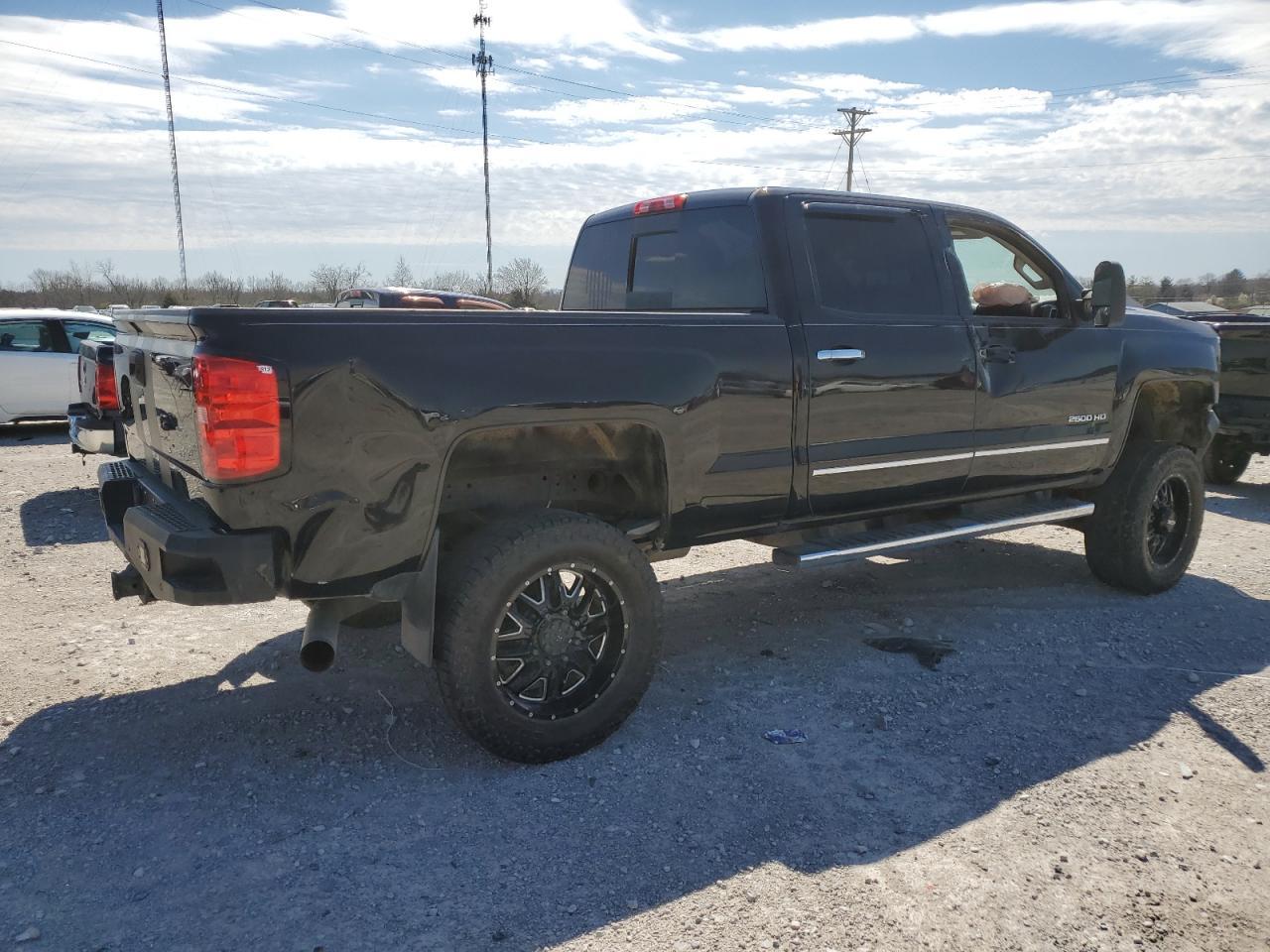2015 CHEVROLET SILVERADO - Фото 3