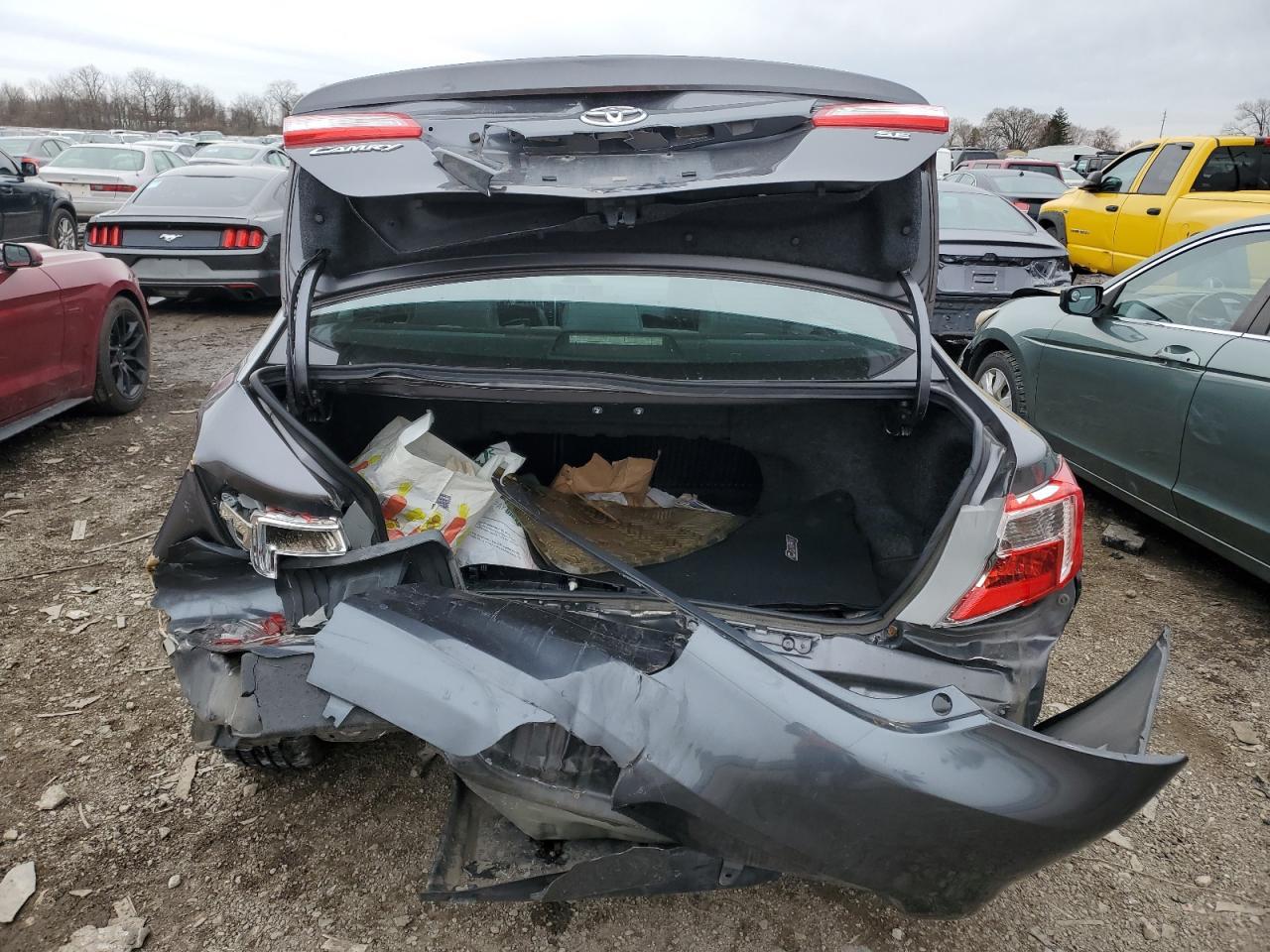2013 TOYOTA CAMRY L - Фото 6