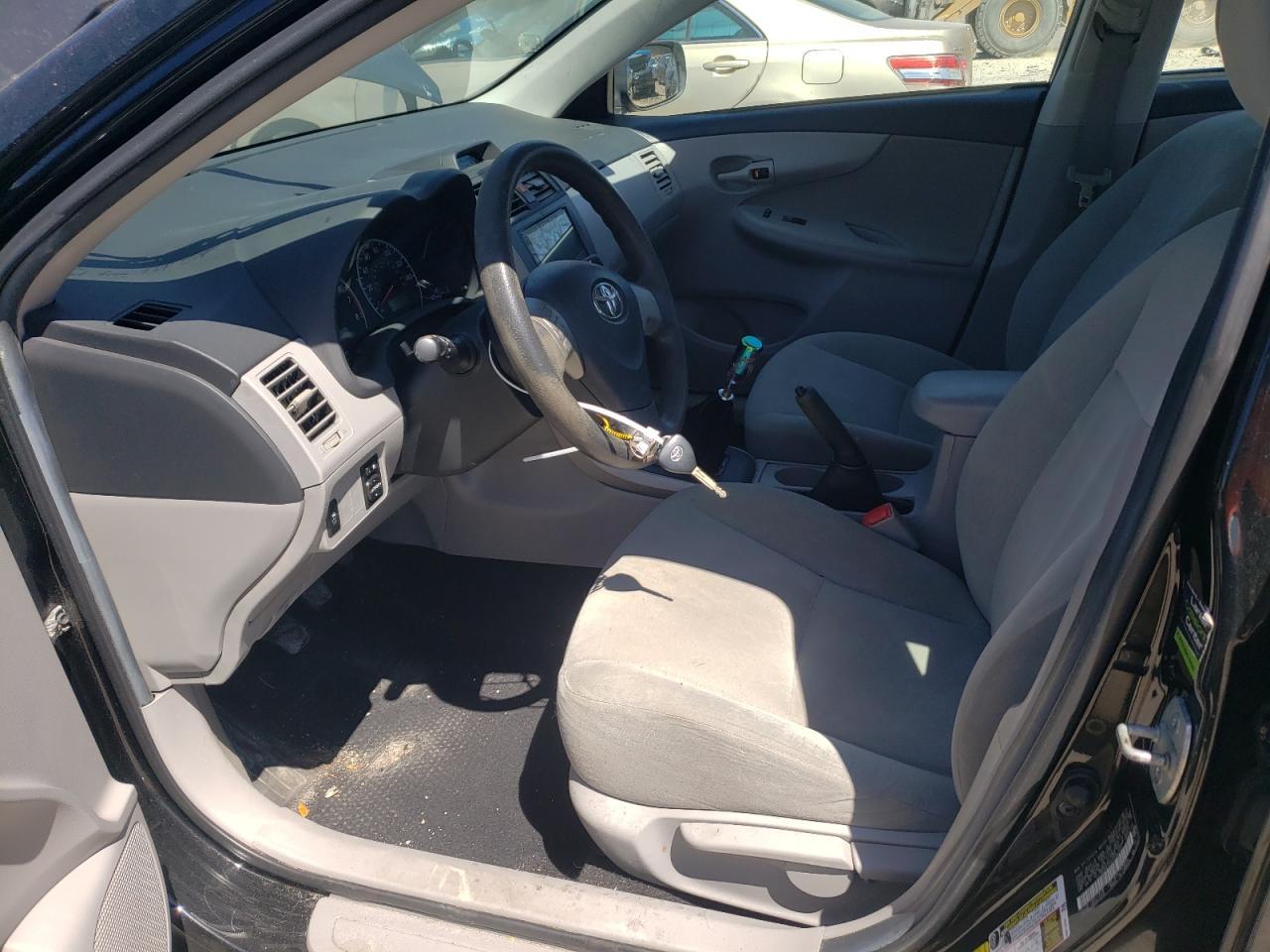 2013 TOYOTA COROLLA BA - Фото 7