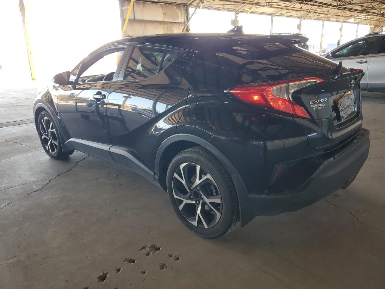 2018 TOYOTA C-HR XLE - Image 2