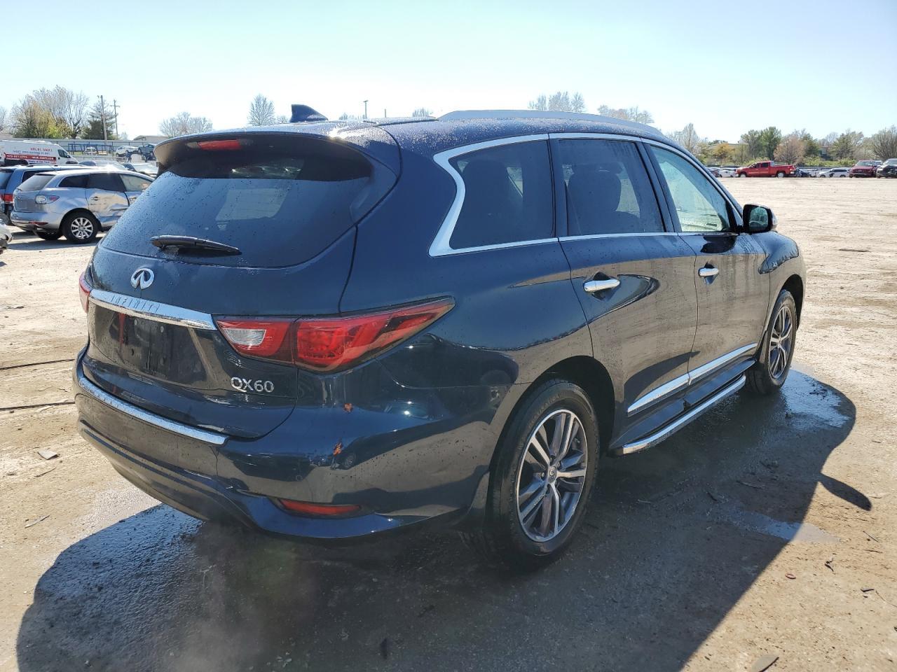 2017 INFINITI QX60 - Фото 3
