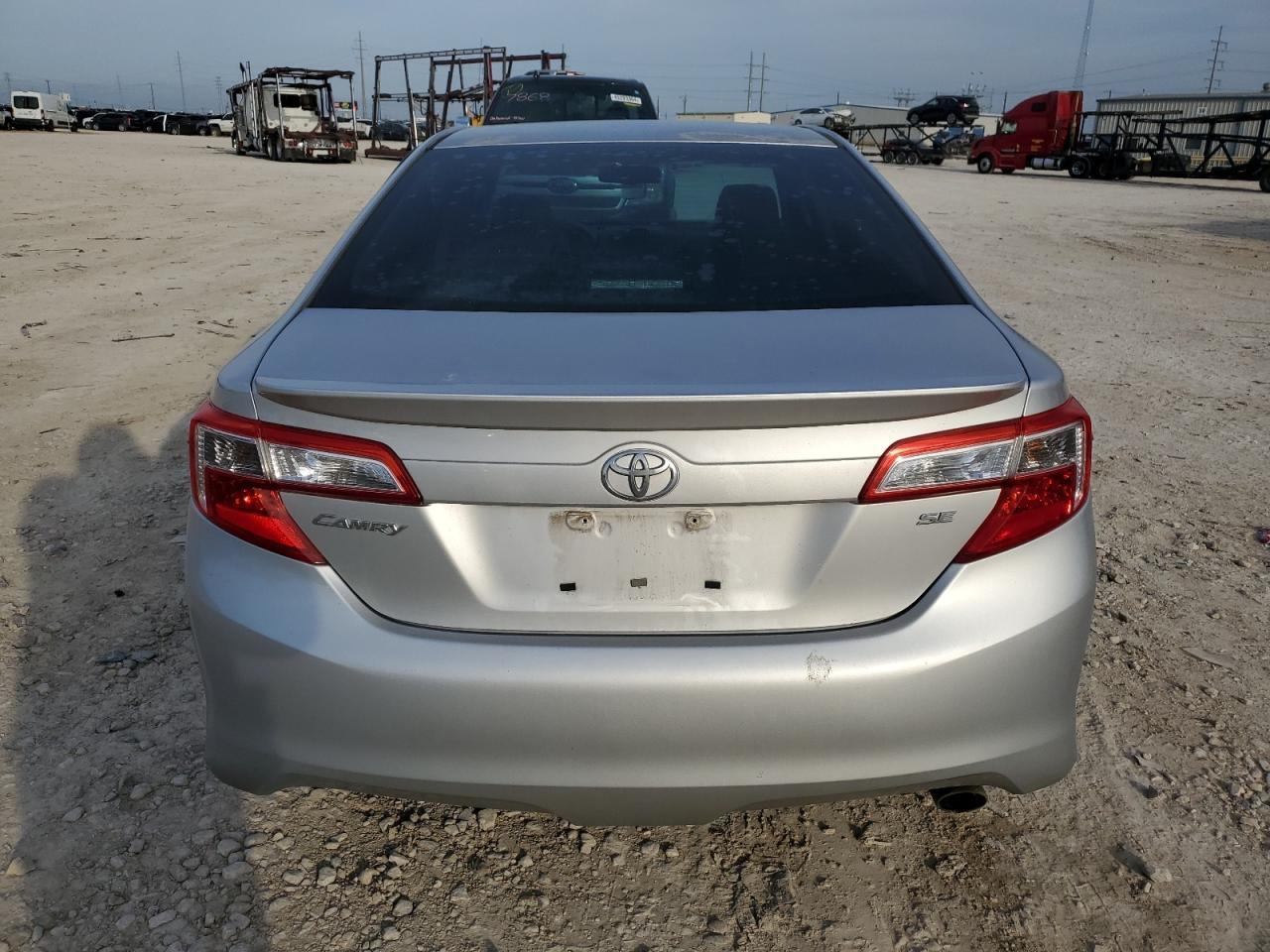 2013 TOYOTA CAMRY L - Фото 6