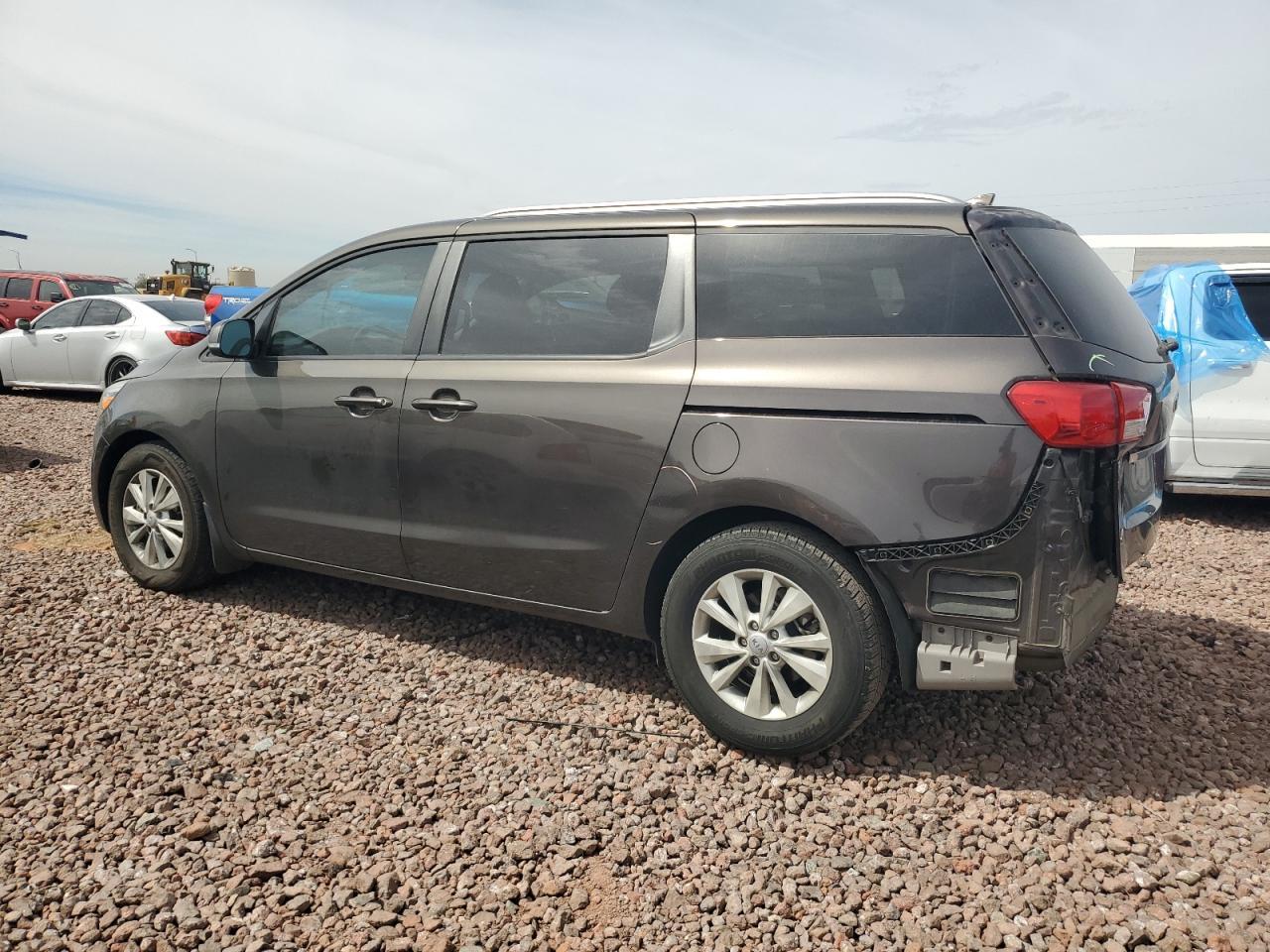 2016 KIA SEDONA LX - Image 2