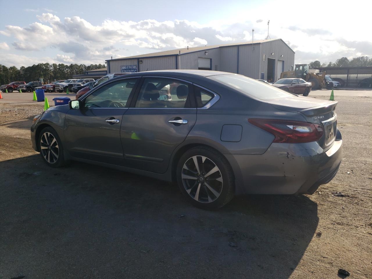 2017 NISSAN ALTIMA 2.5 - Image 2