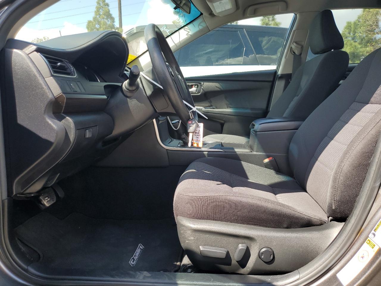 2017 TOYOTA CAMRY LE - Фото 7