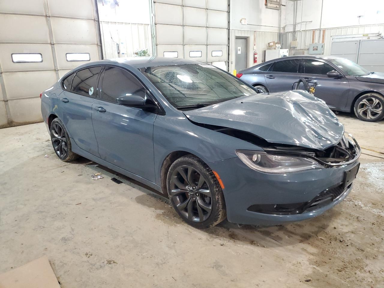 2015 CHRYSLER 200 S - Фото 4