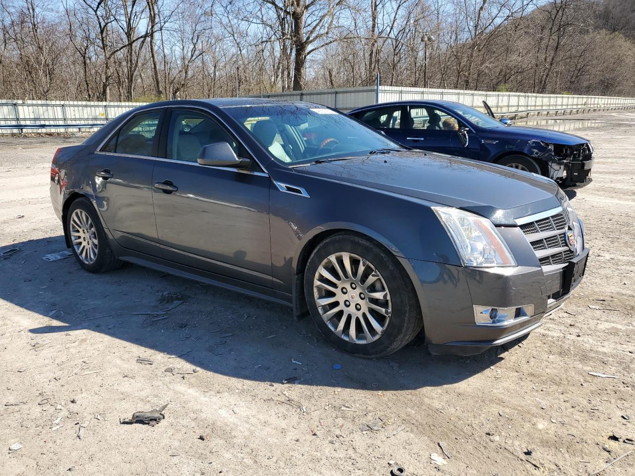 2011 CADILLAC CTS PREMIU - Image 4
