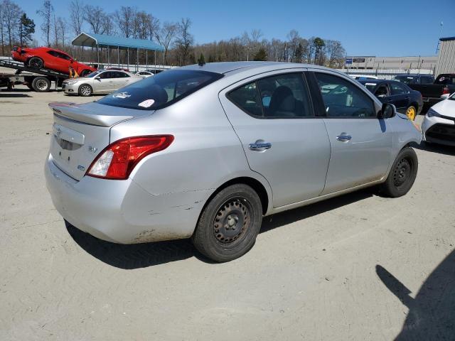 2014 Nissan Versa S - Фото 3