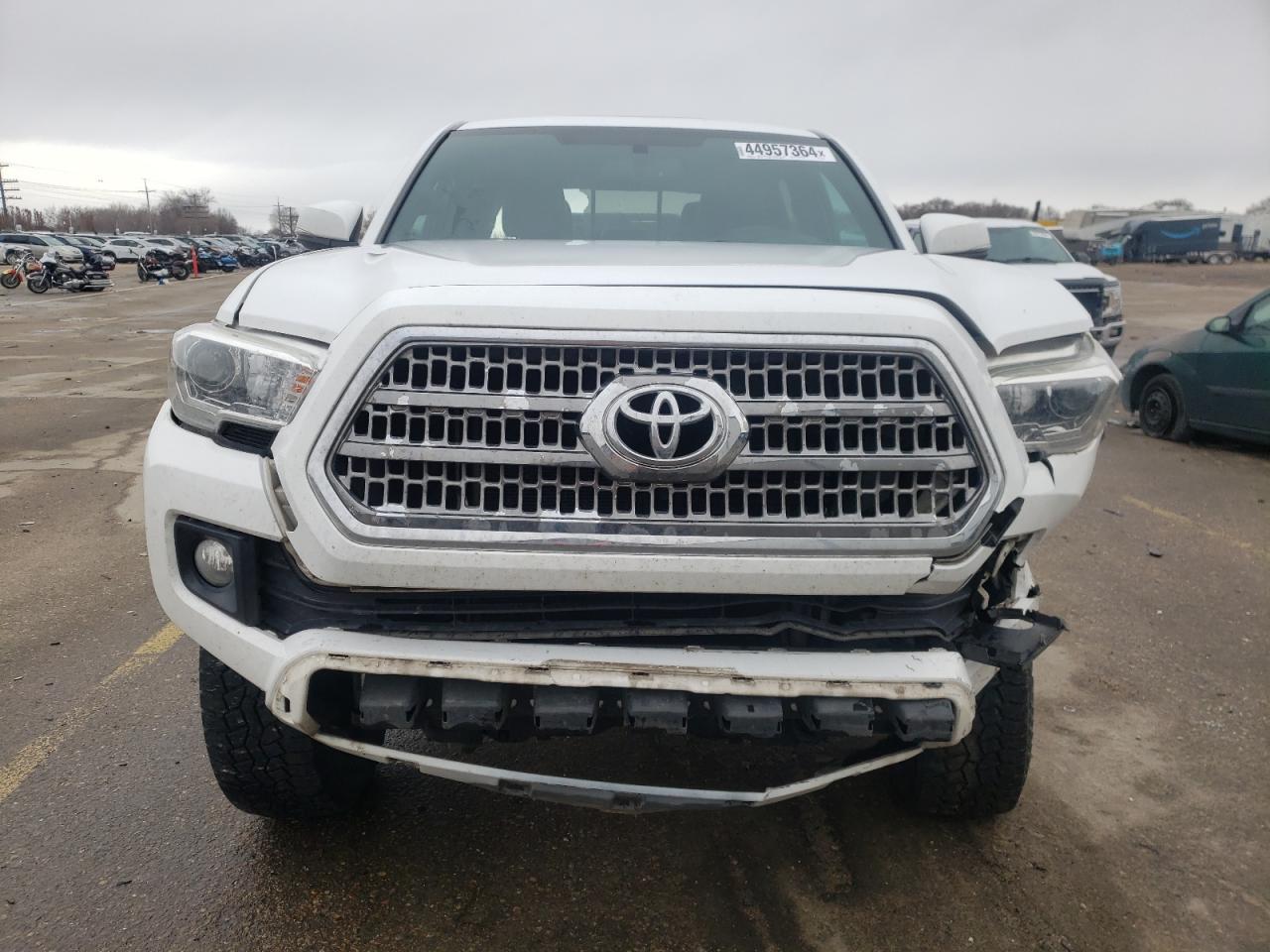 2017 TOYOTA TACOMA DOU - Фото 5