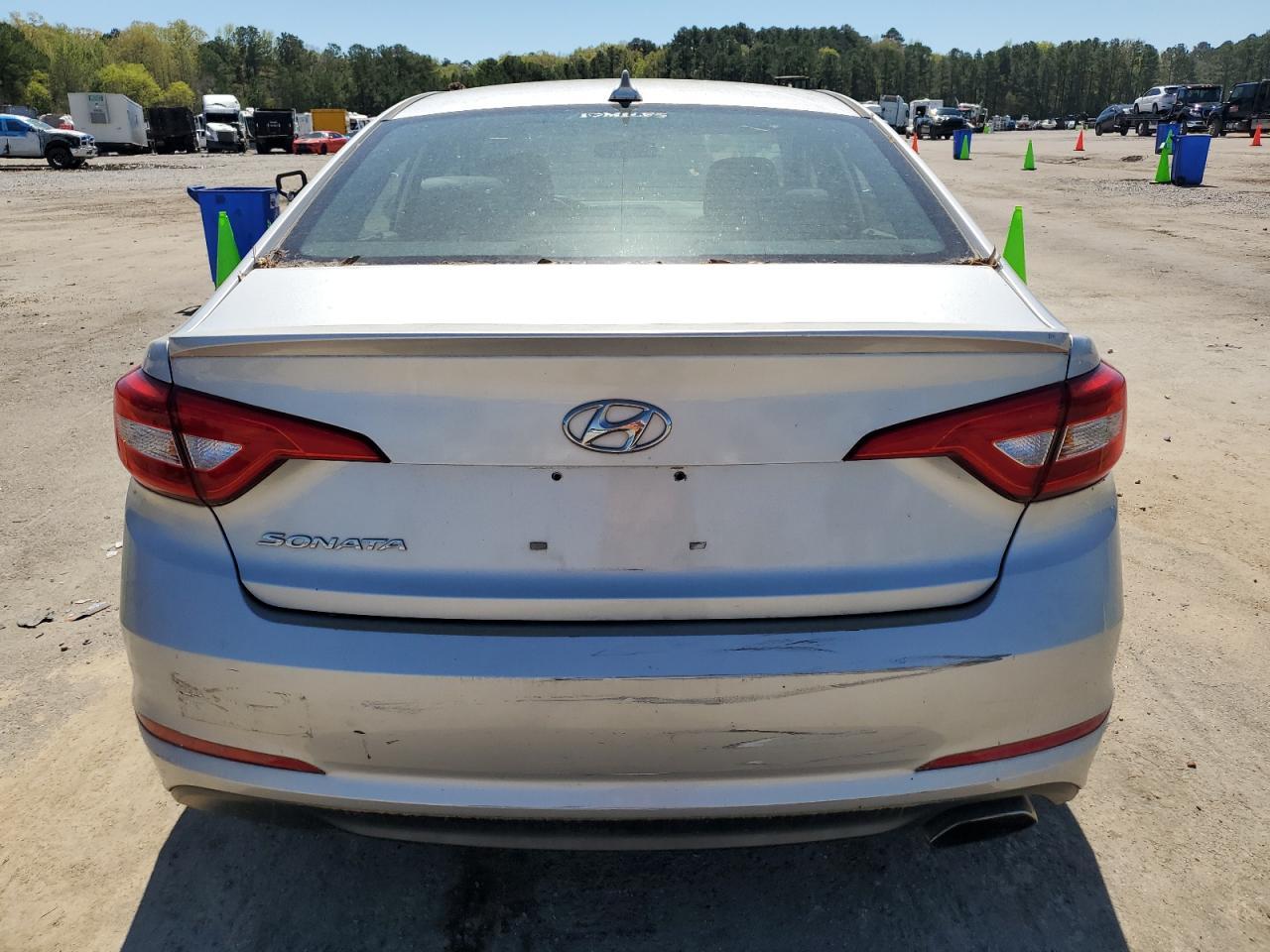 2017 HYUNDAI SONATA SE - Фото 6