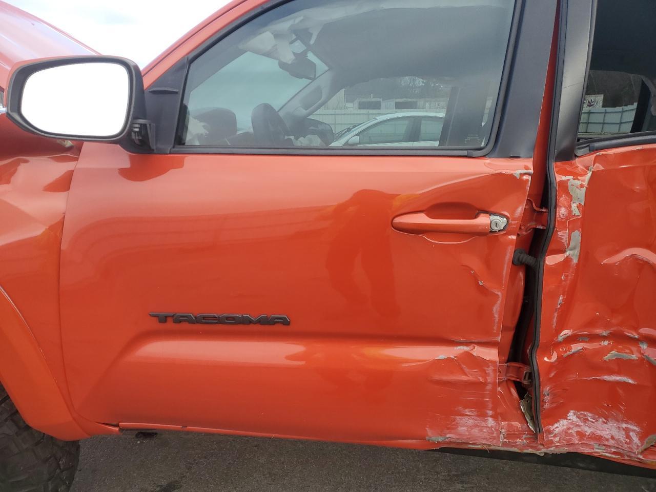 2017 TOYOTA TACOMA DOU - Фото 7