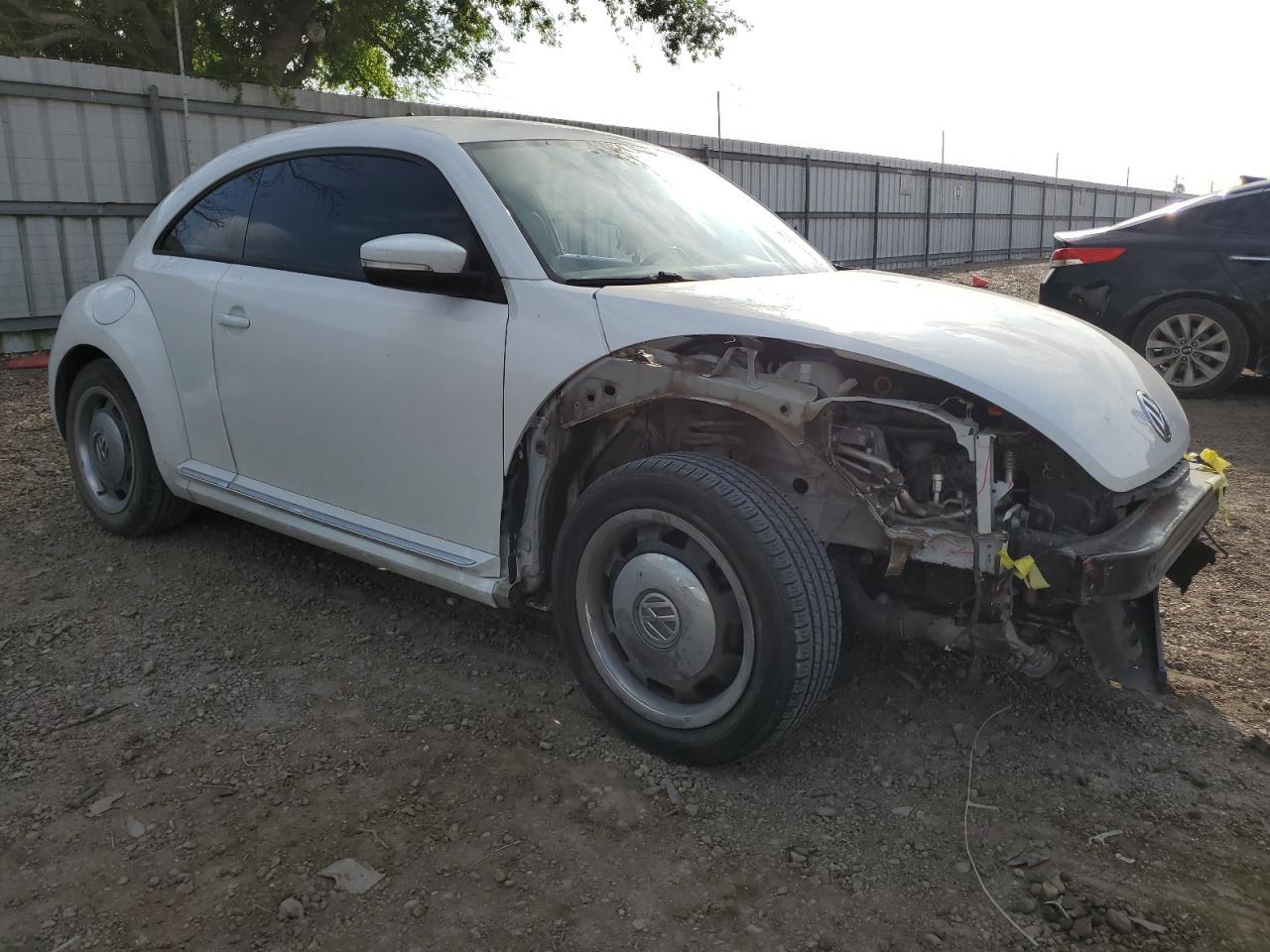 2014 VOLKSWAGEN BEETLE - Image 4