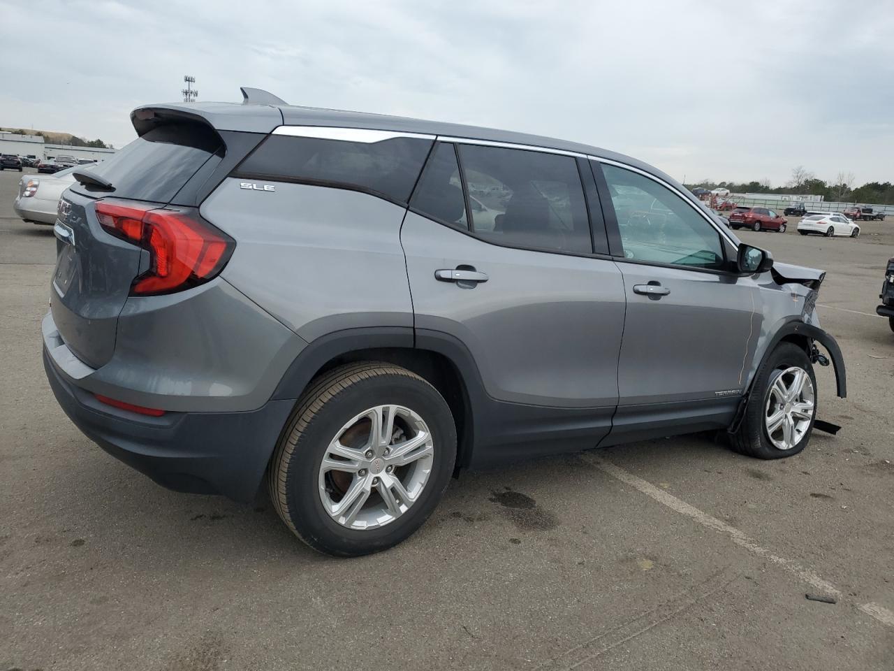 2019 GMC TERRAIN SL - Фото 3