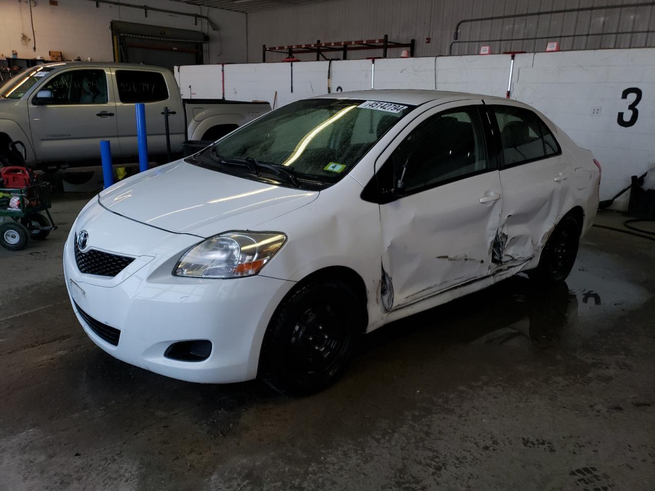 2012 TOYOTA YARIS