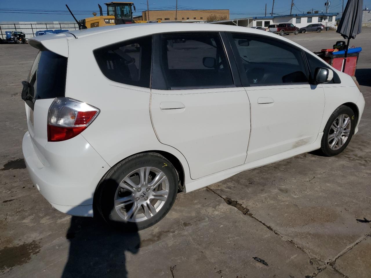 2011 HONDA FIT SPORT - Image 3