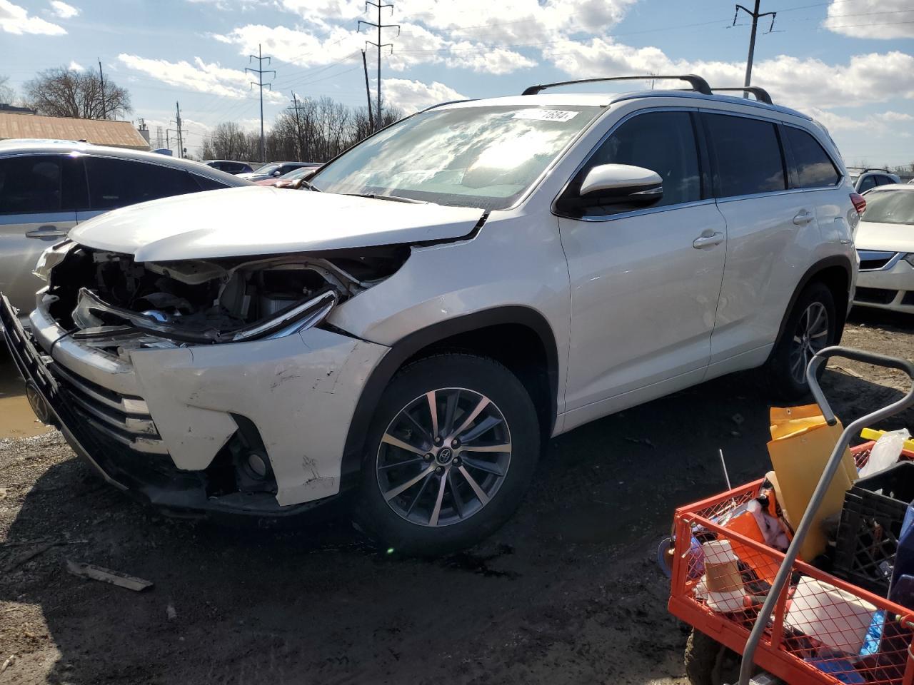 2018 TOYOTA HIGHLANDER