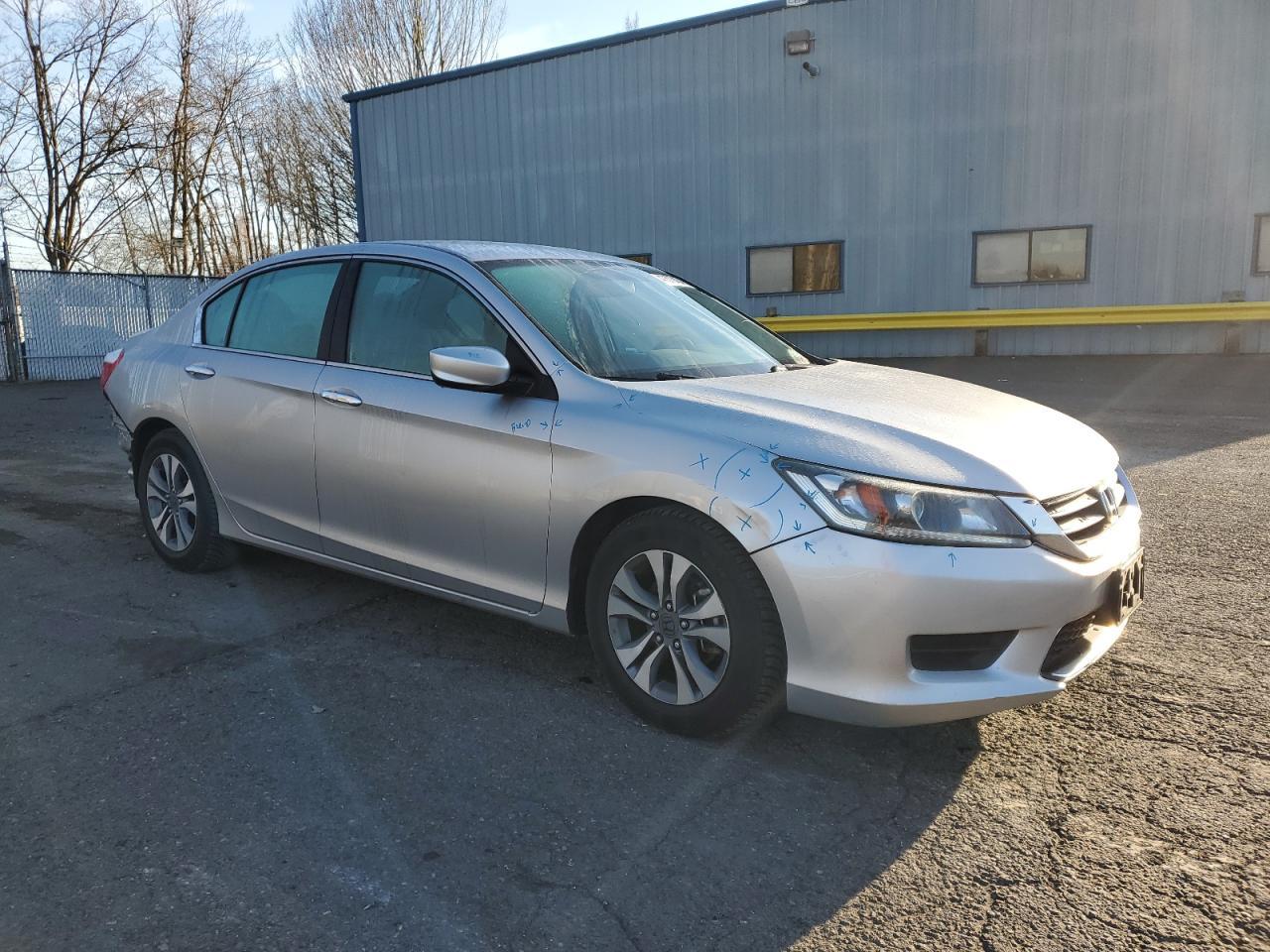 2014 HONDA ACCORD LX - Image 4