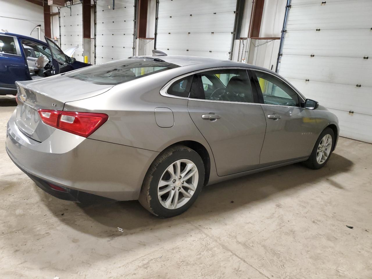 2017 CHEVROLET MALIBU LT - Фото 3