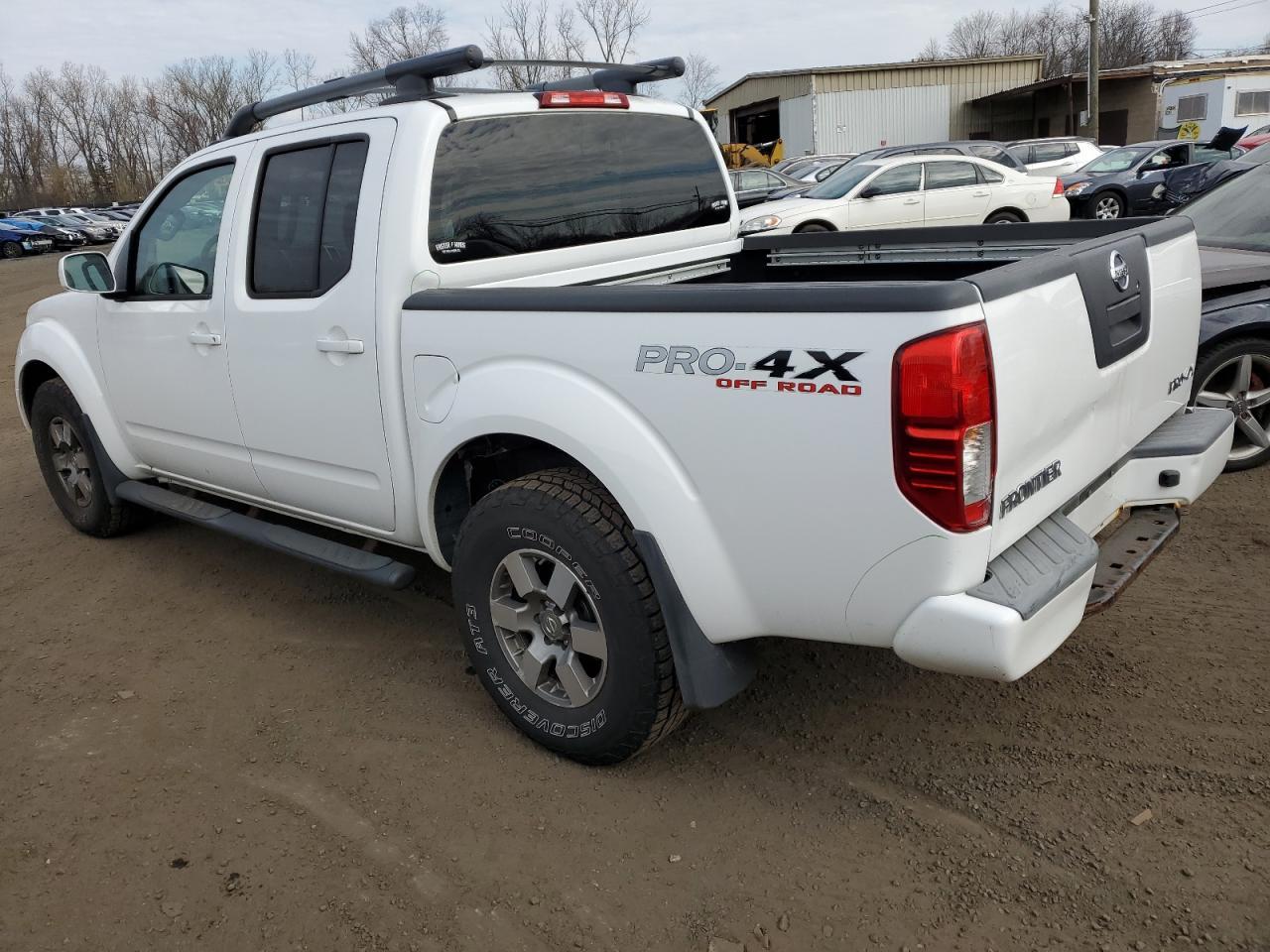2012 NISSAN FRONTIER S - Фото 2