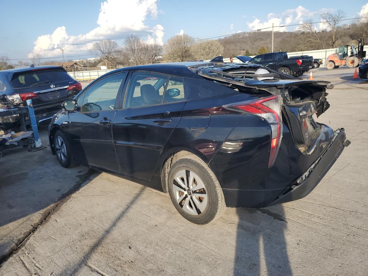 2016 TOYOTA PRIUS - Фото 2