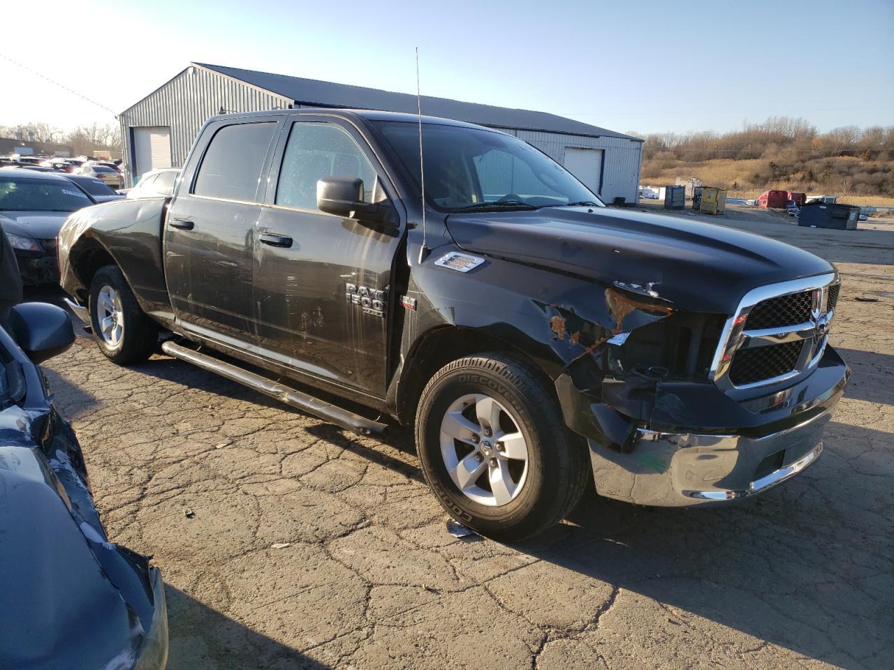 2019 RAM 1500 CLASS - Фото 4