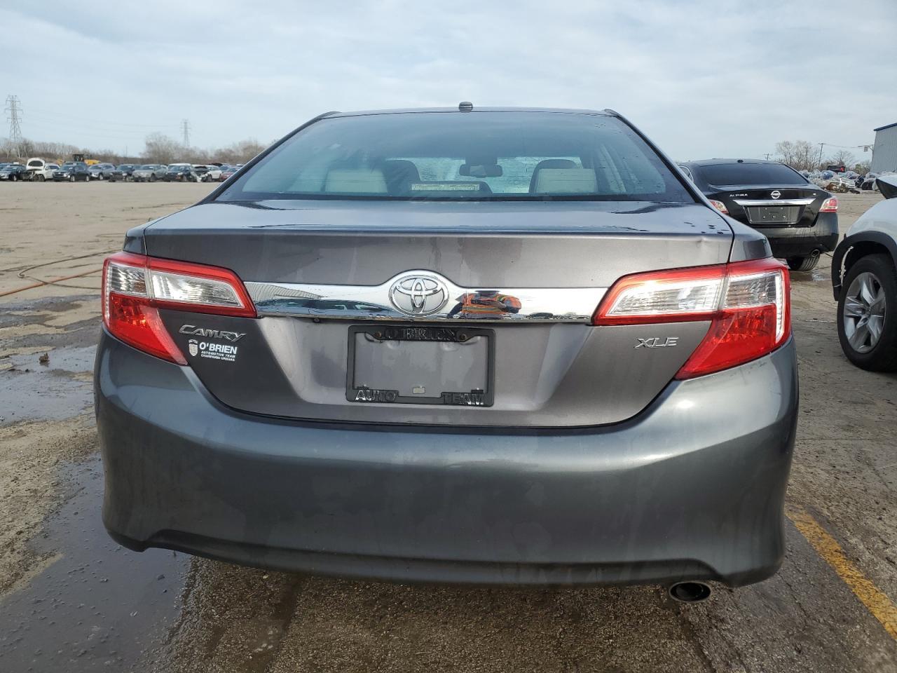 2013 TOYOTA CAMRY L - Фото 6